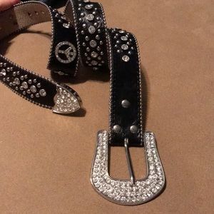 Glam buckle bedazzled leather belt | size M/L